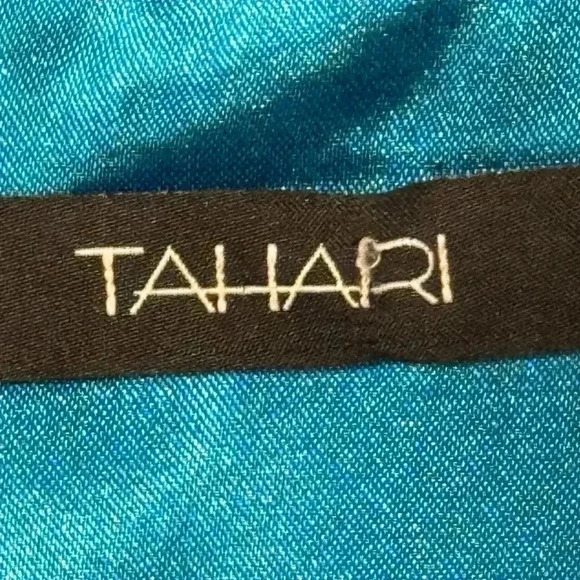 TAHARRI SZ 6 Sleeveless Dress Navy Blue with Floral Pattern and Contrasting Hem - Picture 5 of 6